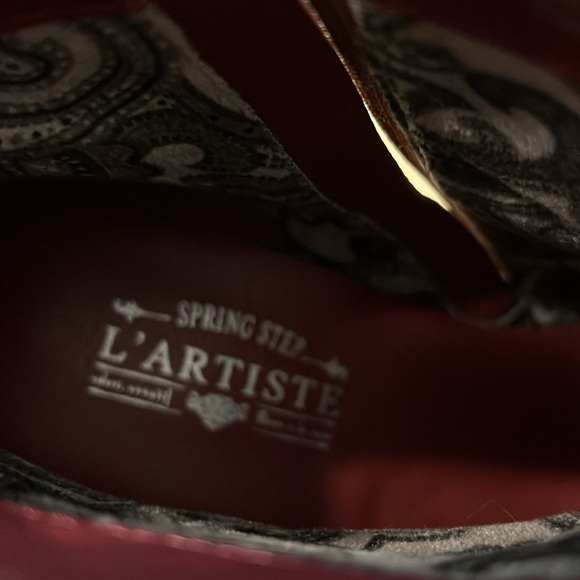 L’Artiste brown multicolored ankle bootie by Spring Step - Picture 8 of 12